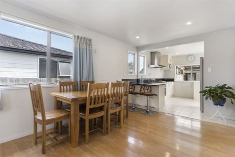 Photo of property in 371 Bucklands Beach Road, Bucklands Beach, Auckland, 2012