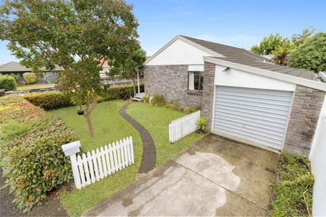 Photo of property in 65a Vardon Road, St Andrews, Hamilton, 3200