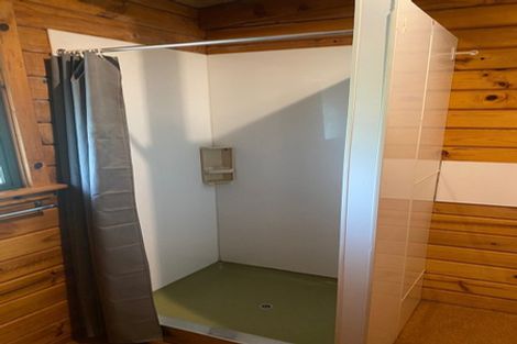 Photo of property in 17 Ivy Terrace, Moana, 7872