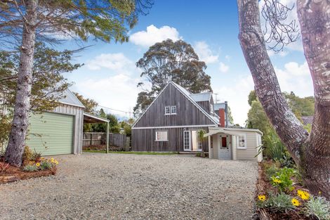 Photo of property in 5 Tane Road, Laingholm, Auckland, 0604