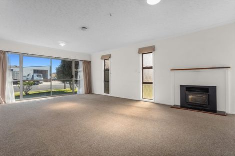 Photo of property in 18 Kowhai Avenue, Edgecumbe, 3120