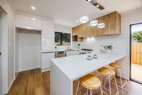 Photo of property in 16c Friesian Drive, Mangere, Auckland, 2022