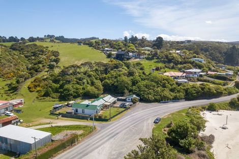 Photo of property in 2 Moturata Road, Taieri Beach, Brighton, 9091