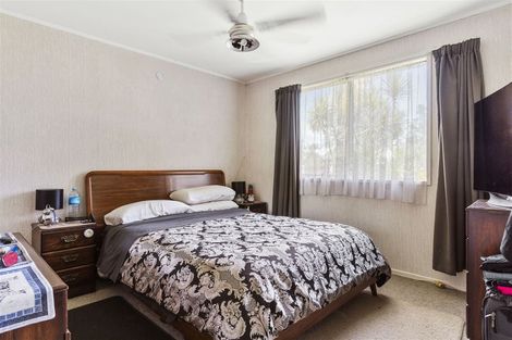 Photo of property in 13 Oakmont Place, Wattle Downs, Auckland, 2103