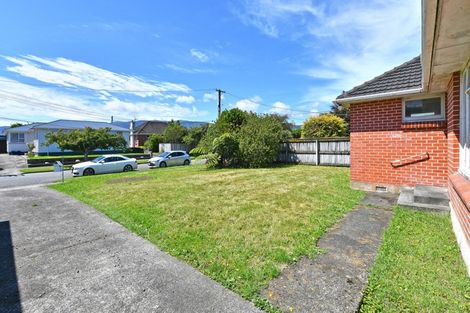 Photo of property in 4 Kelly Grove, Elderslea, Upper Hutt, 5018