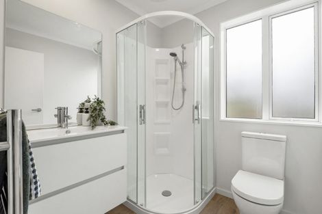 Photo of property in 30 Wyoming Avenue, Murrays Bay, Auckland, 0630