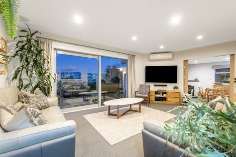 Photo of property in 140 Main Road, Titahi Bay, Porirua, 5022