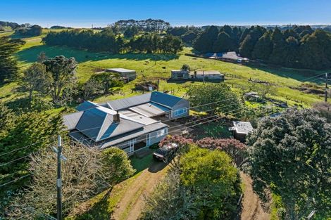 Photo of property in 120 Station Road, Pukekohe, 2120
