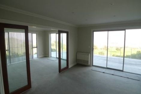 Photo of property in 15 Bunker Way, Strathmore Park, Wellington, 6022