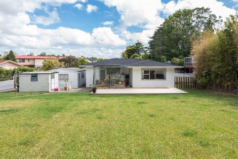 Photo of property in 62 Chilcott Road, Henderson, Auckland, 0612