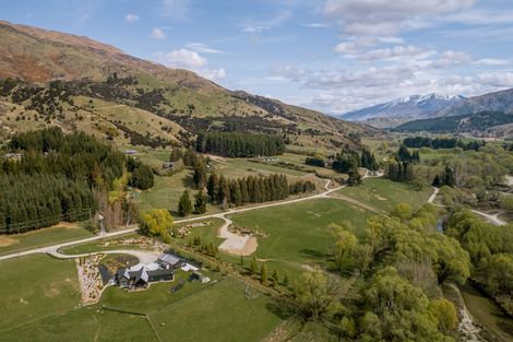 Photo of property in 930 Mount Barker Road, Wanaka, 9382