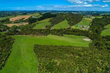 Photo of property in 74 Karahiwi Lane, Dairy Flat, 0794