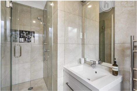 Photo of property in 39 Kilimanjaro Drive, Northpark, Auckland, 2013