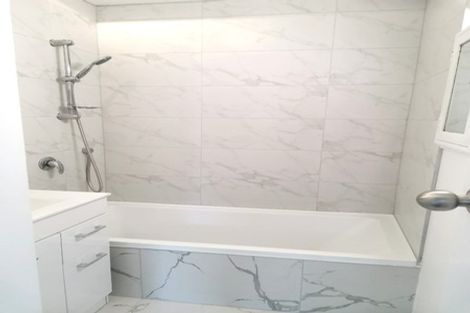 Photo of property in 35 Hanson Grove, Stokes Valley, Lower Hutt, 5019