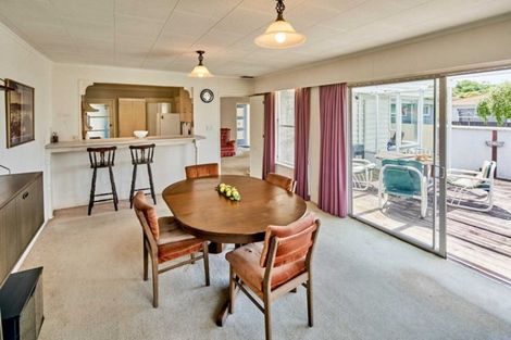 Photo of property in 350 Main Road, Tawa, Wellington, 5028