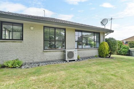 Photo of property in 1/20 Montclare Avenue, Ilam, Christchurch, 8041