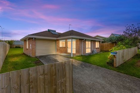 Photo of property in 43 Kindergarten Drive, Conifer Grove, Takanini, 2112
