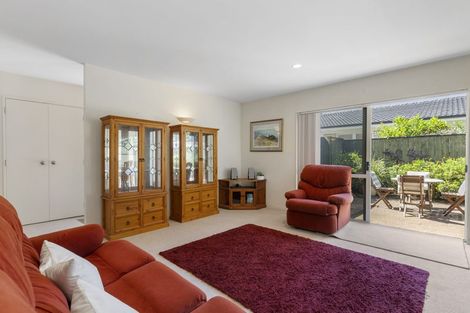 Photo of property in 27 Stanhope Road, Mount Wellington, Auckland, 1051