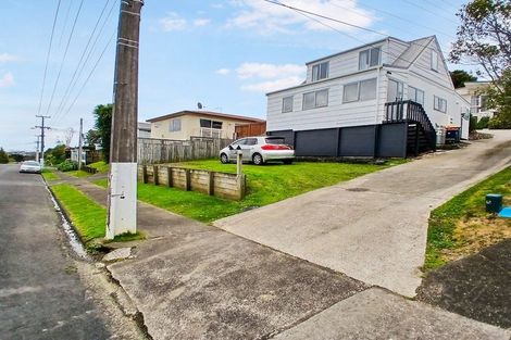 Photo of property in 2/23 Park Road, Glenfield, Auckland, 0629