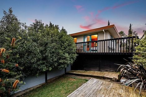 Photo of property in 2/161b Colwill Road, Massey, Auckland, 0614