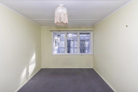 Photo of property in 5 Doreen Street, Aranui, Christchurch, 8061