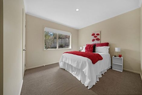 Photo of property in 6 Luna Place, Henderson, Auckland, 0612