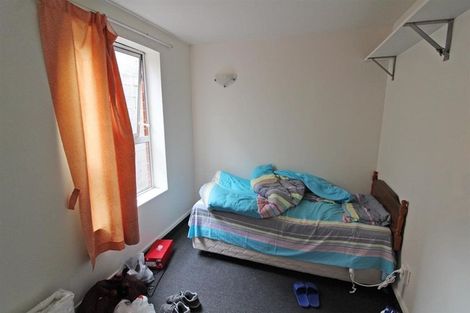 Photo of property in 102 Harbour Terrace, North Dunedin, Dunedin, 9016