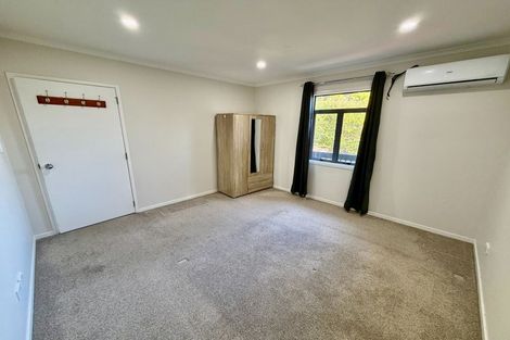 Photo of property in 112 Sunnyside Road, Sunnyvale, Auckland, 0612