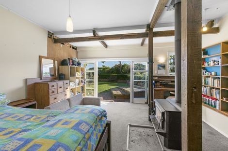 Photo of property in 465 Muritai Road, Eastbourne, Lower Hutt, 5013