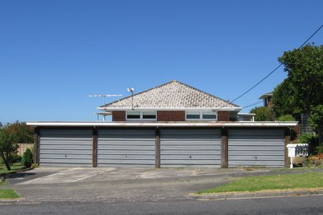 Photo of property in 2/73 Castor Bay Road, Castor Bay, Auckland, 0620