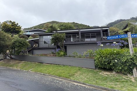 Photo of property in 5a Arthur Crescent, Waikawa, Picton, 7220