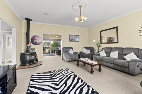 Photo of property in 1416 Devon Road, Brixton, Waitara, 4382