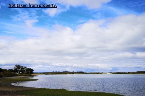 Photo of property in 37 Birds Beach Road, Tapora, Wellsford, 0977