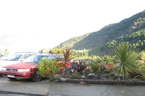 Photo of property in 30b Mackinnon Terrace, Sunshine Bay, Queenstown, 9300