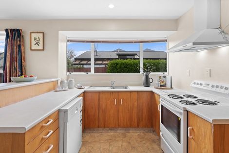 Photo of property in 2/35 Peverel Street, Riccarton, Christchurch, 8041