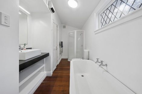 Photo of property in 17 Stafford Street, Mount Victoria, Wellington, 6011