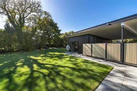 Photo of property in 9 Walnut Avenue, Strowan, Christchurch, 8052
