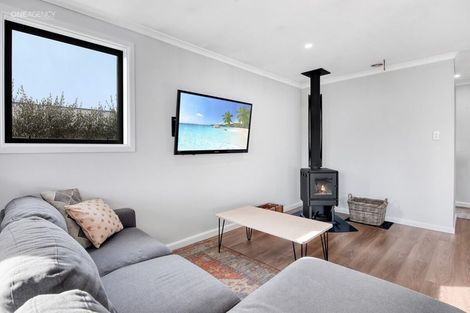 Photo of property in 96 Main North Road, Woodend, 7610