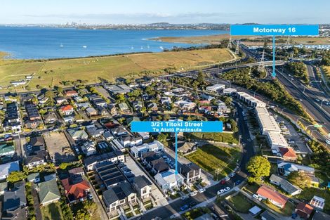 Photo of property in 3/21 Titoki Street, Te Atatu Peninsula, Auckland, 0610