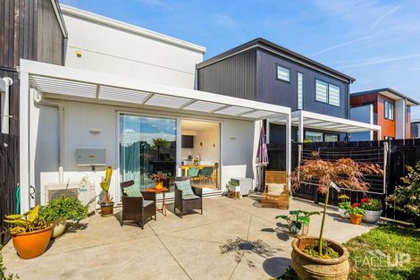 Photo of property in 32 Marine Parade, Hobsonville, Auckland, 0616