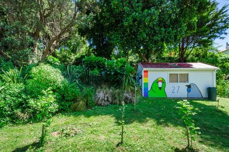 Photo of property in 27 Wellington Road, Paekakariki, 5034