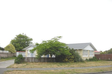 Photo of property in 15 Branksome Place, Parklands, Christchurch, 8083