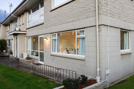 Photo of property in 2/121a Papanui Road, Merivale, Christchurch, 8014