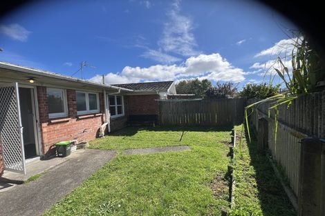 Photo of property in 6/8 Winspear Place, Manukau, Auckland, 2025