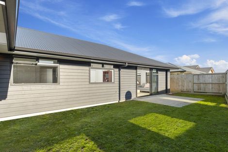 Photo of property in 32 Rotomanu Place, Pyes Pa, Tauranga, 3112