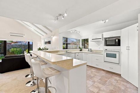 Photo of property in 52 Anglesea Avenue, Parklands, Christchurch, 8083