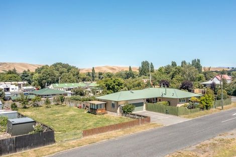 Photo of property in 10 Lowry Street, Waiau, 7332
