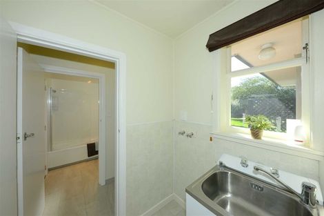 Photo of property in 39 Middlepark Road, Sockburn, Christchurch, 8042