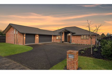 Photo of property in 7 Oldfield Court, Huntington, Hamilton, 3210