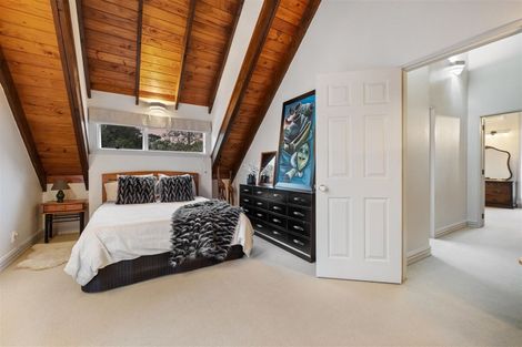 Photo of property in 4 Kitewaho Road, Swanson, Auckland, 0816